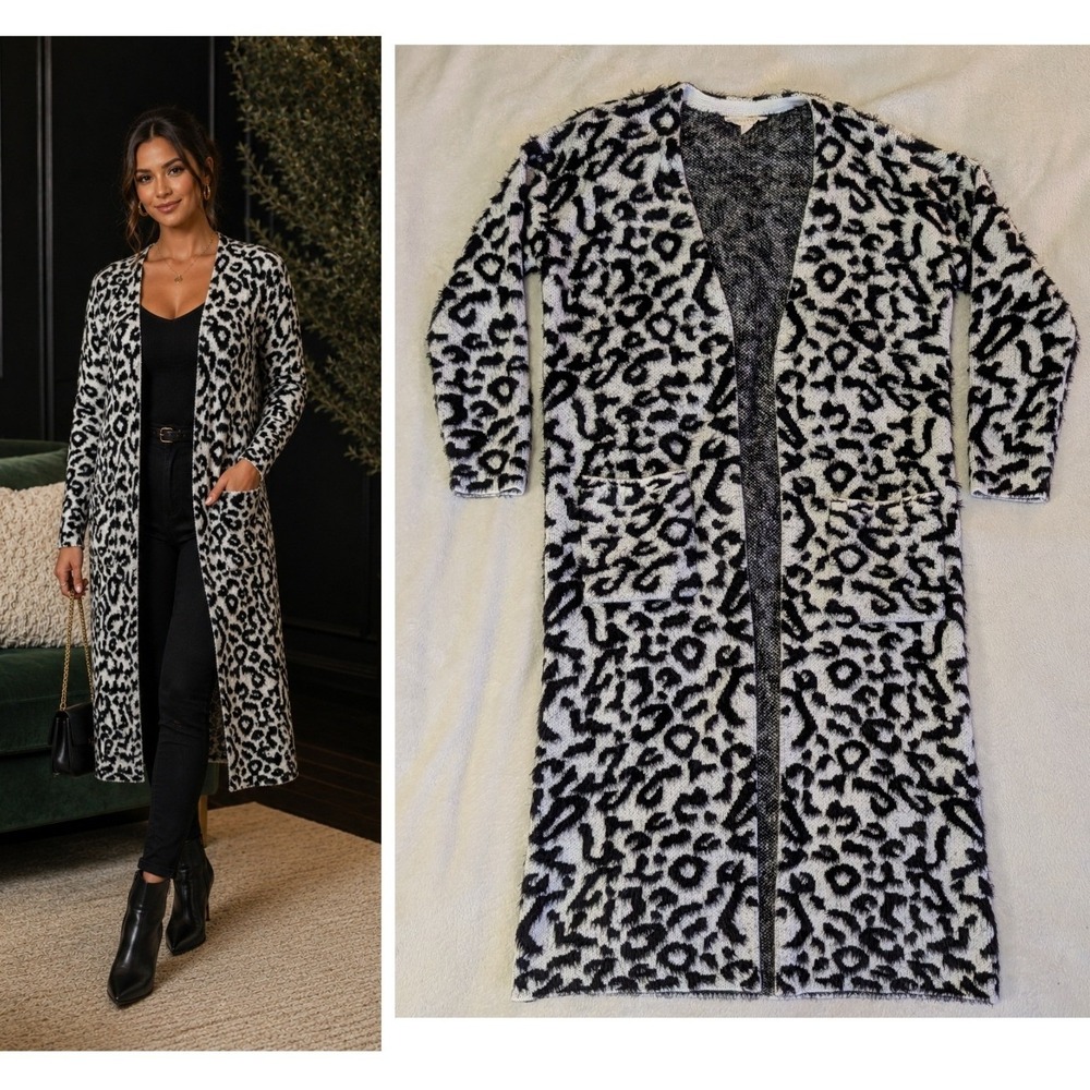 Snow leopard cardigan, soft & luxurious, open front, Love Stitch Size Small